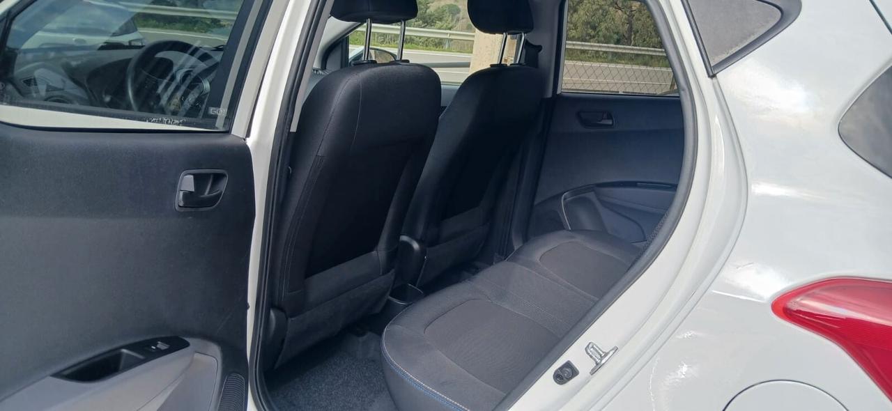 Hyundai i10 1.0 MPI Sound Edition - 2015