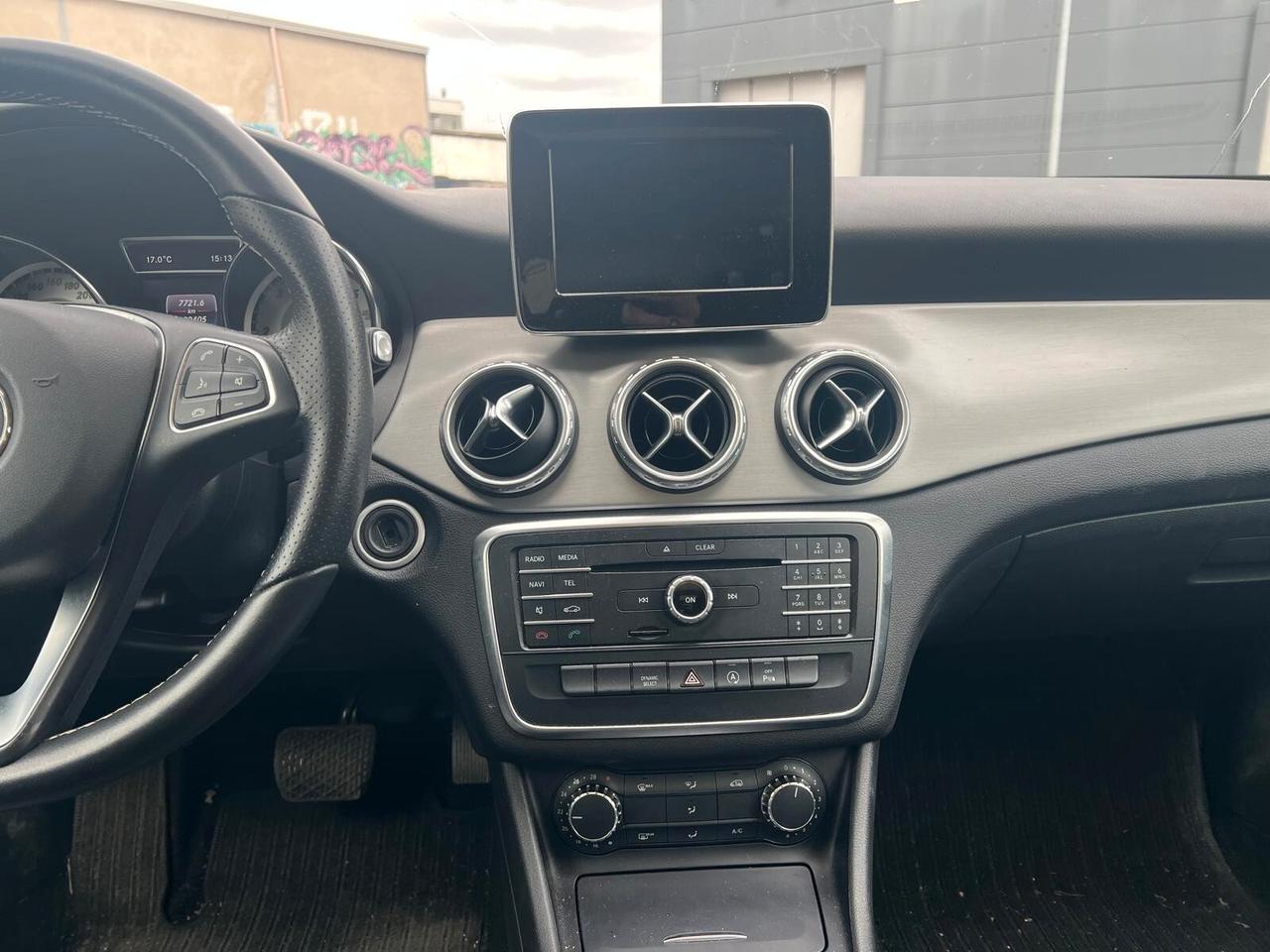 Mercedes-benz GLA 180 d Automatic Enduro