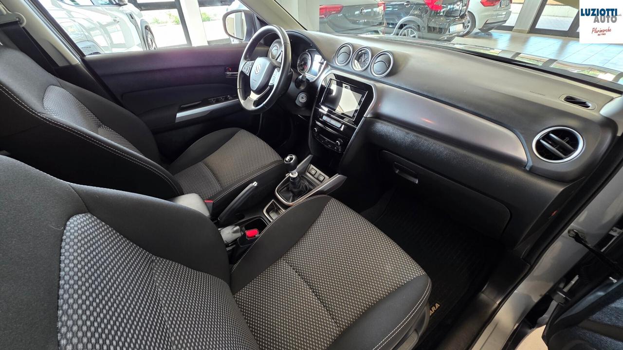 Suzuki Vitara 1.4 Hybrid Cool