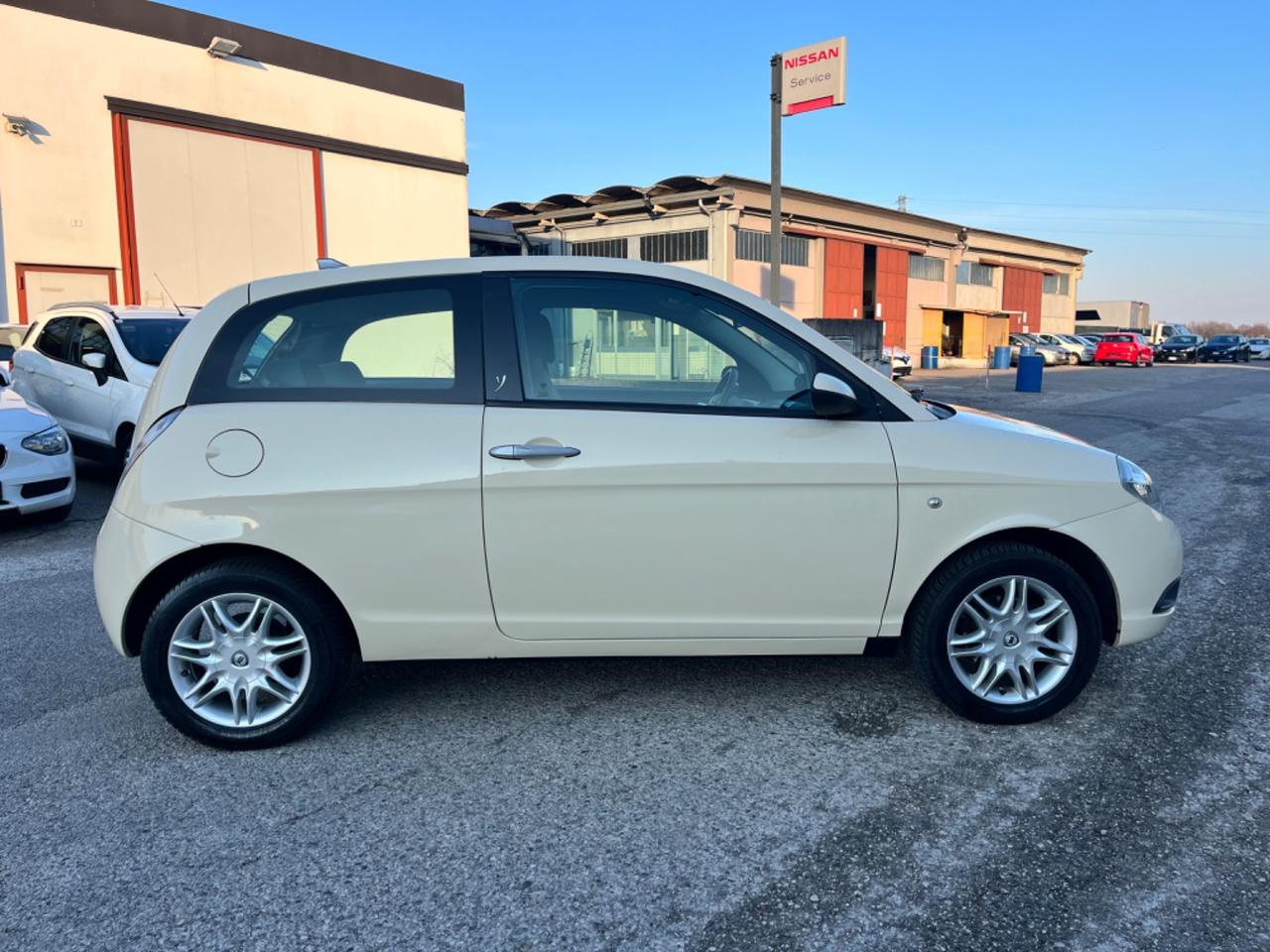 Lancia Ypsilon 1.2 Neopatentati