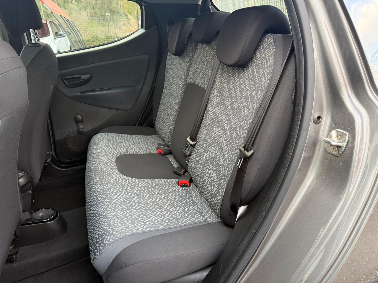 Lancia Ypsilon 1.2 69 CV 5 porte GPL Ecochic Elefantino Blu