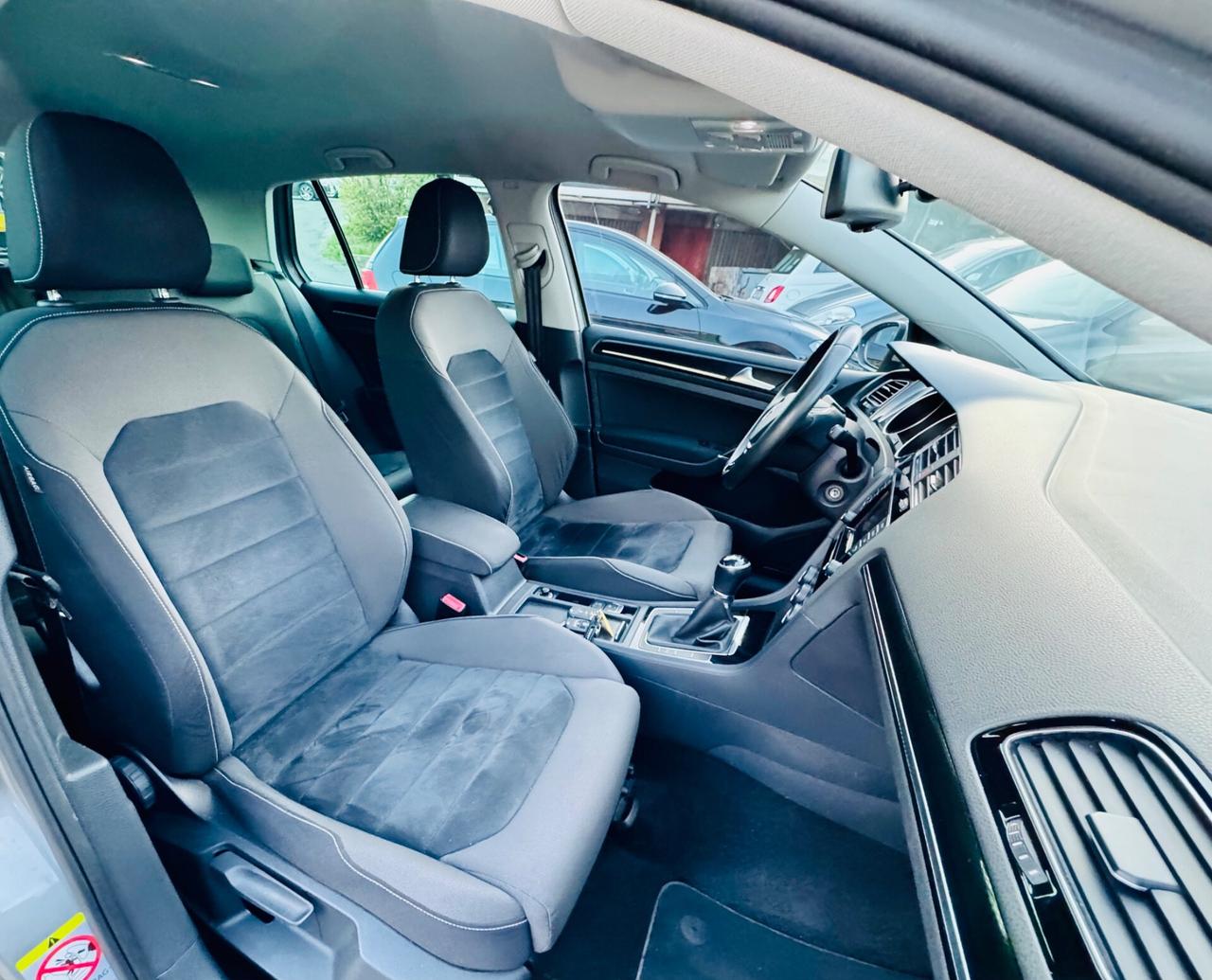 Volkswagen Golf 1.6 TDI 5p. Highline BlueMotion