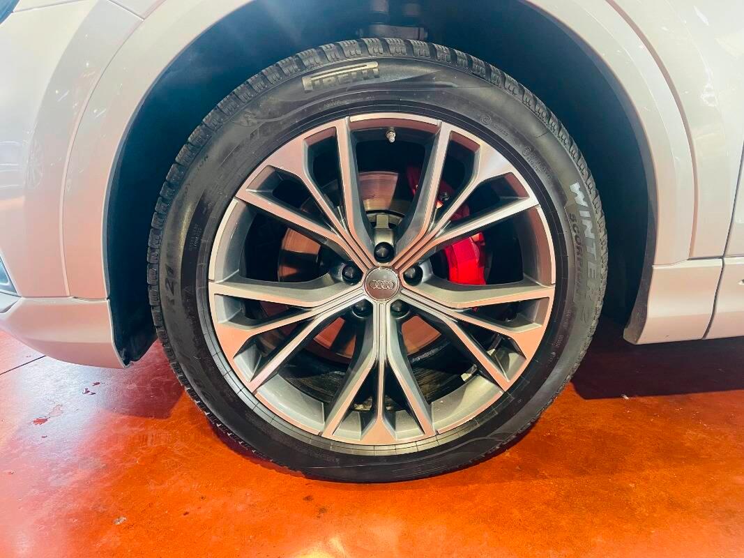 Audi Q8 50 3.0 tdi mhev quattro tiptronic 21''