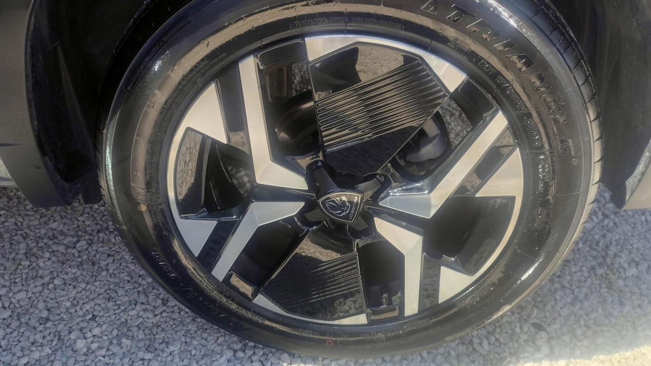 Peugeot 2008 PureTech 130 S&S EAT8 Allure