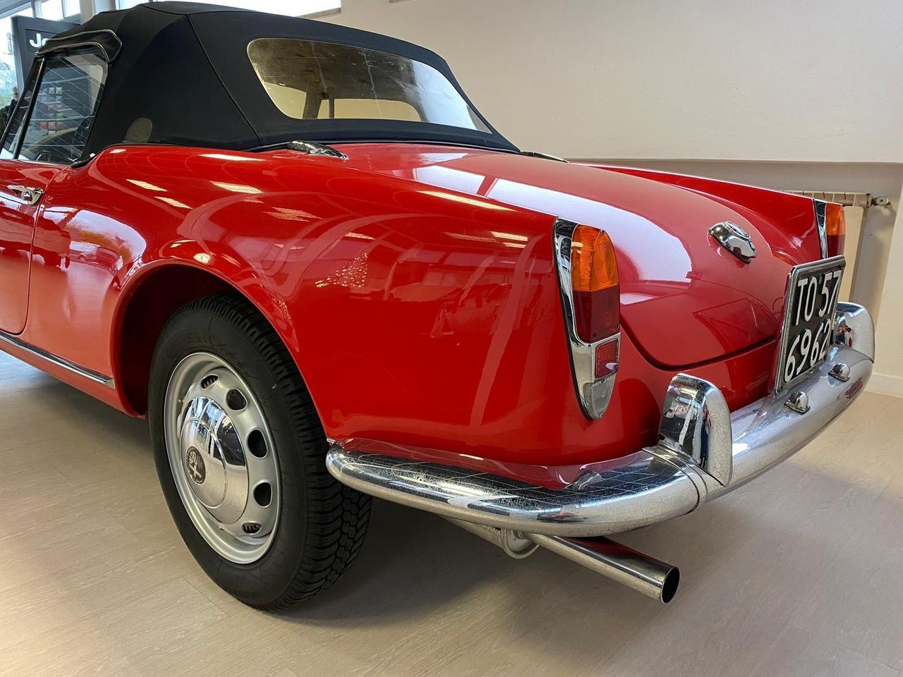 Alfa Romeo Spider 2.0 Veloce