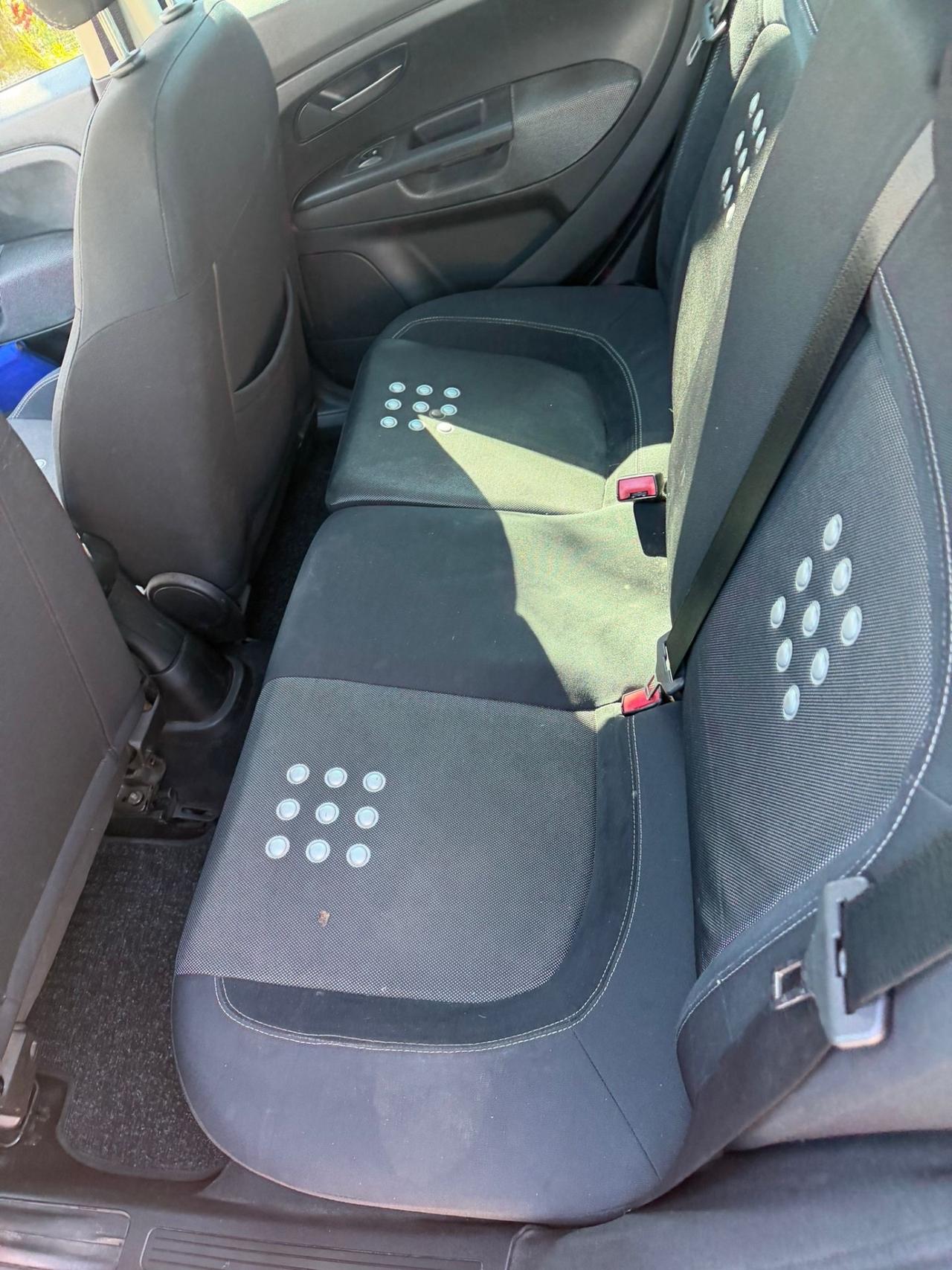 Fiat Grande Punto 1.4 Starjet 16V 5 porte Emotion NEOPATENTATI!!!