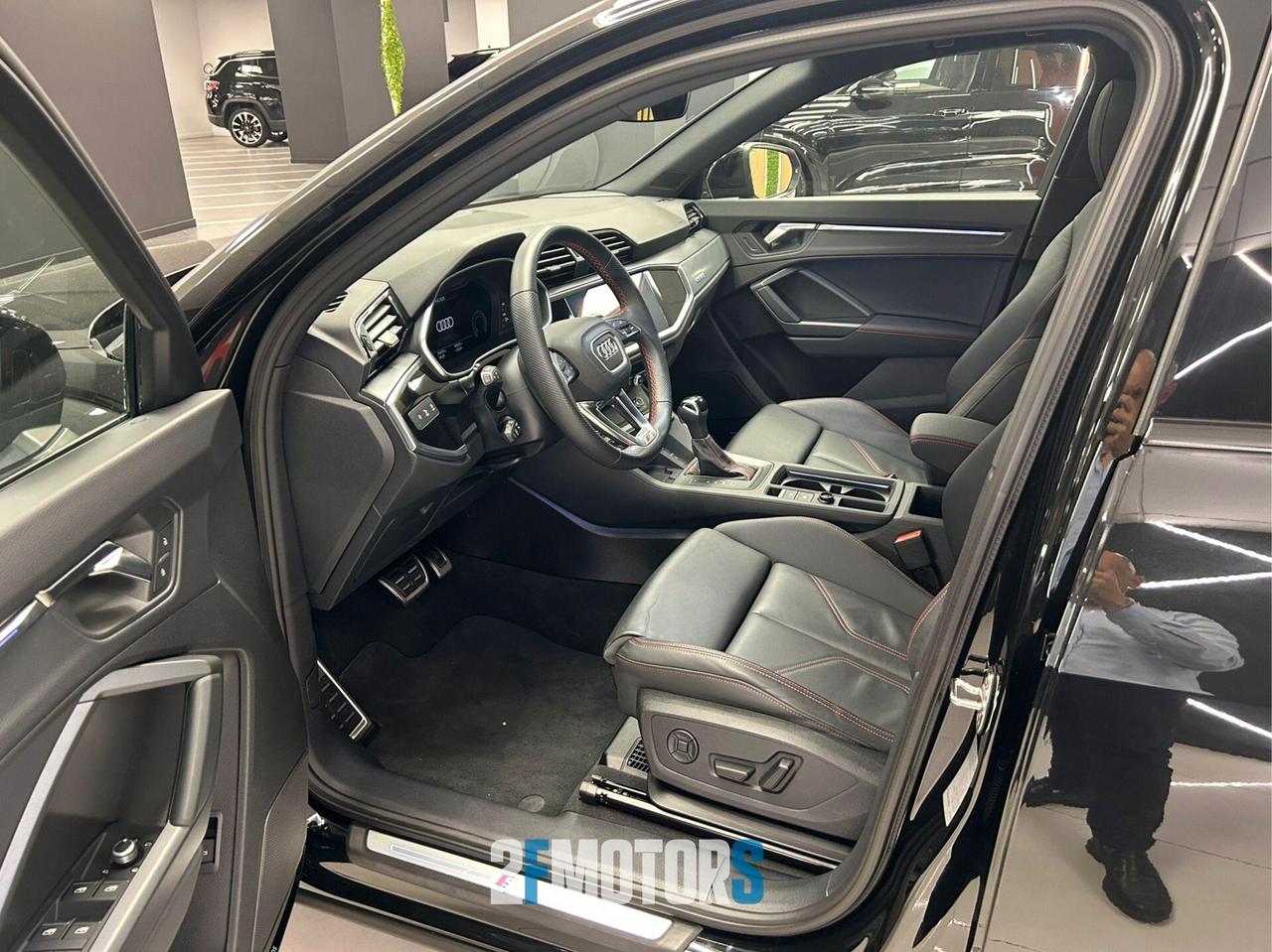 Audi Q3 SBK TDI quattro S tronic Identity Black