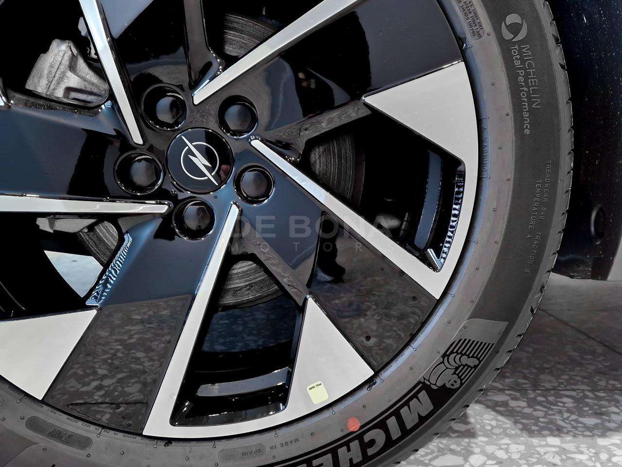 Opel Grandland 1.2 hybrid gs 136cv e-dcs6