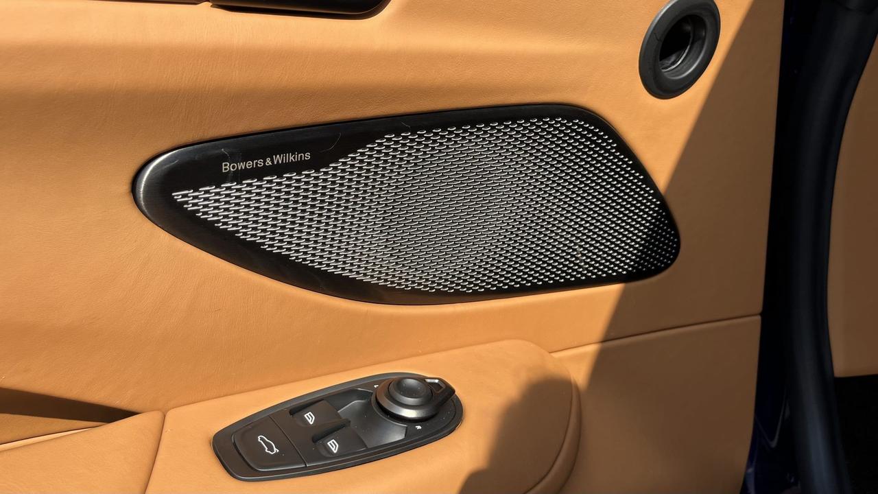 ASTON MARTIN Vantage Coupe 4.0 V8 auto