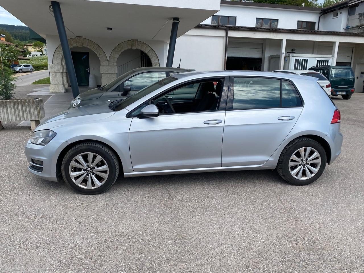 Volkswagen Golf 1.6 TDI 5p. Highline BlueMotion Technology