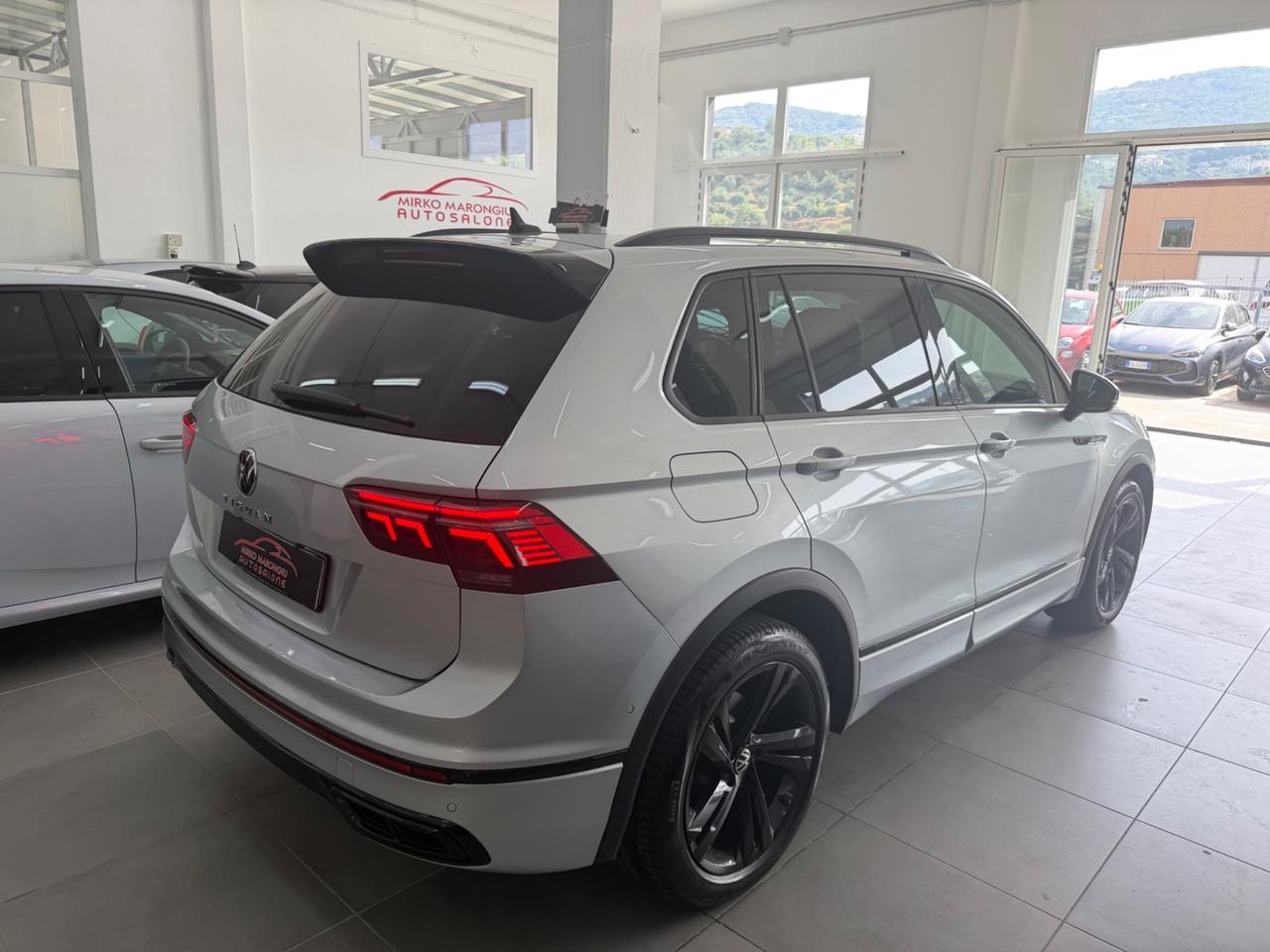 VW Tiguan 2.0 150 CV DSG R-Line FINANZIABILE