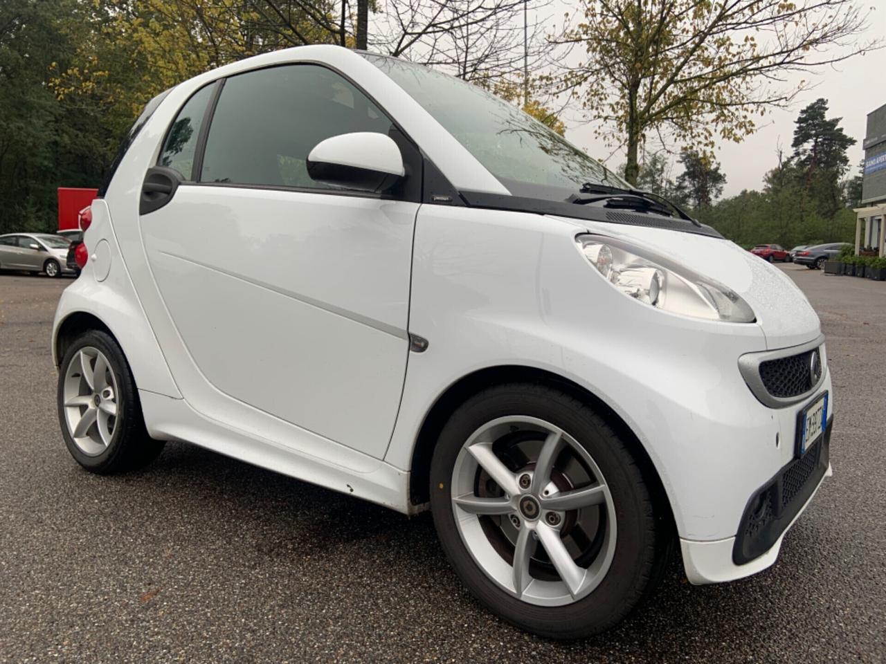 Smart ForTwo 800 40 kW coupé*Neopatentati*Cerchi*Servosterzo