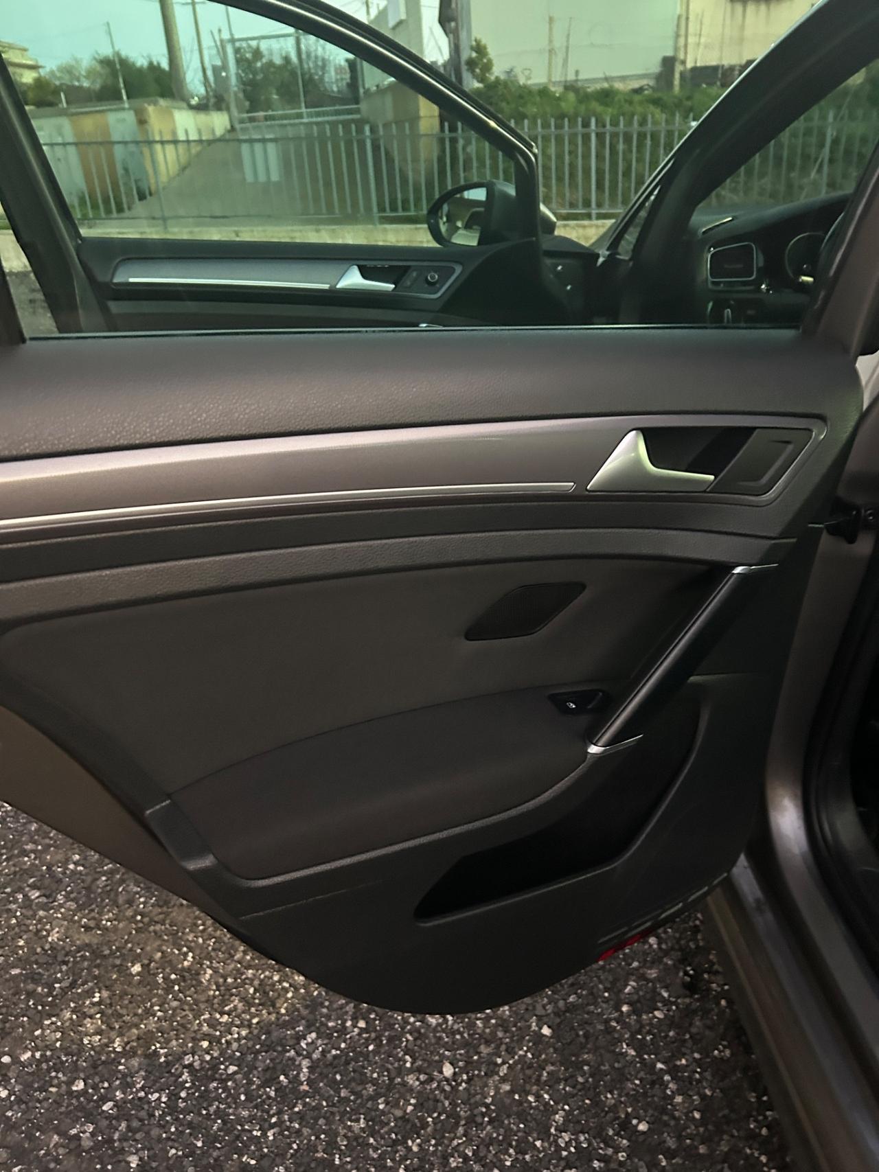 Volkswagen Golf 1.6 TDI 110 CV 5p. R-Line BlueMotion