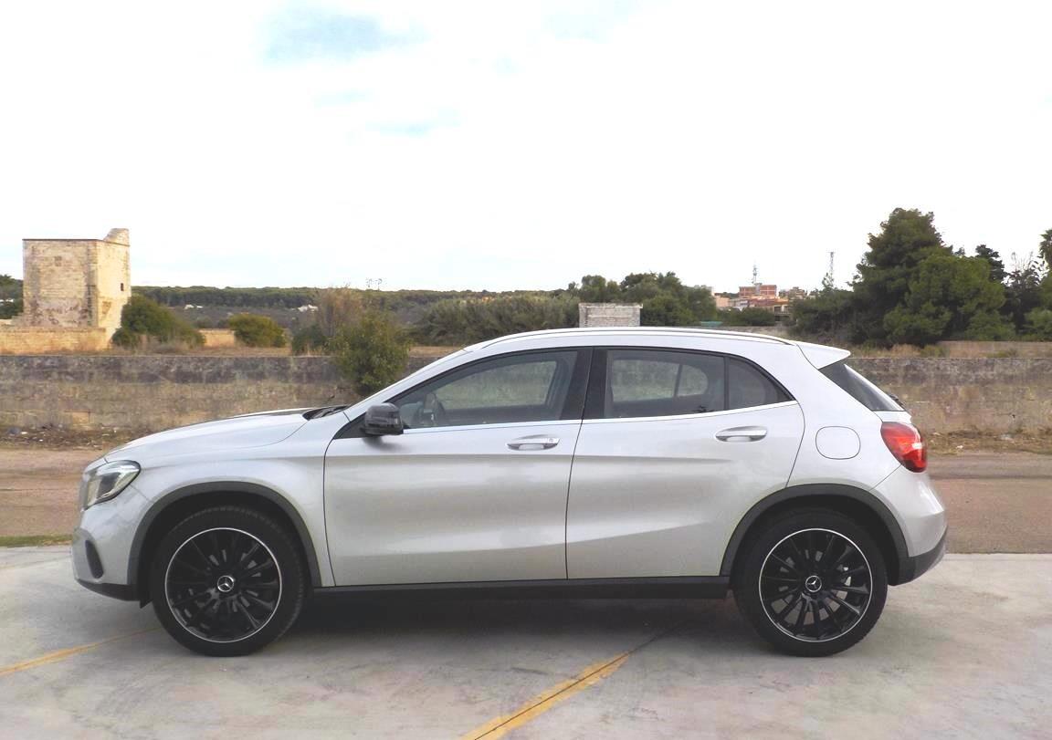 Mercedes-benz GLA 200 d Business