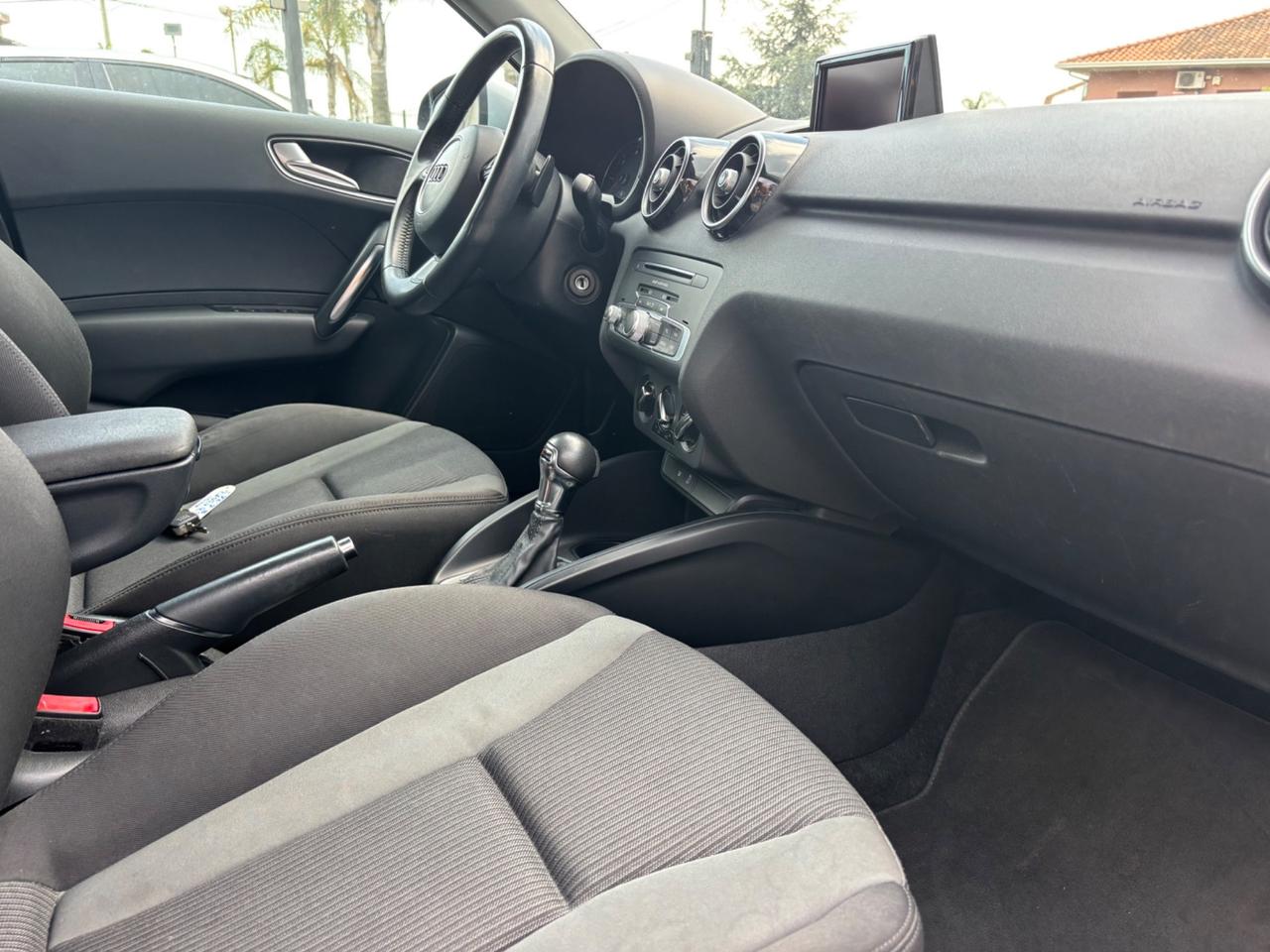 Audi A1 1.6 TDI 116 CV S tronic-2015