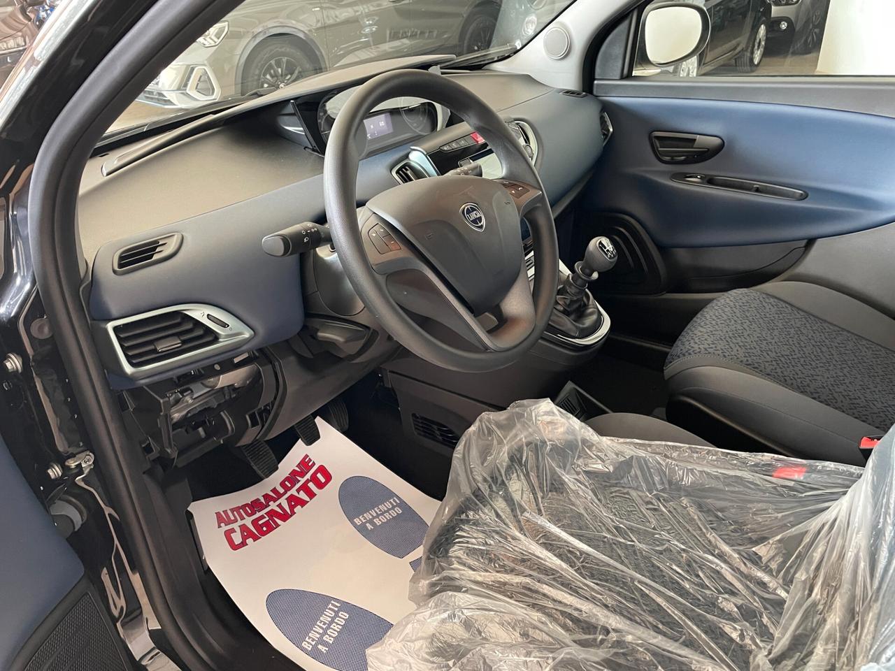 Lancia Ypsilon 1.0 FireFly 5 porte S&S Hybrid Oro