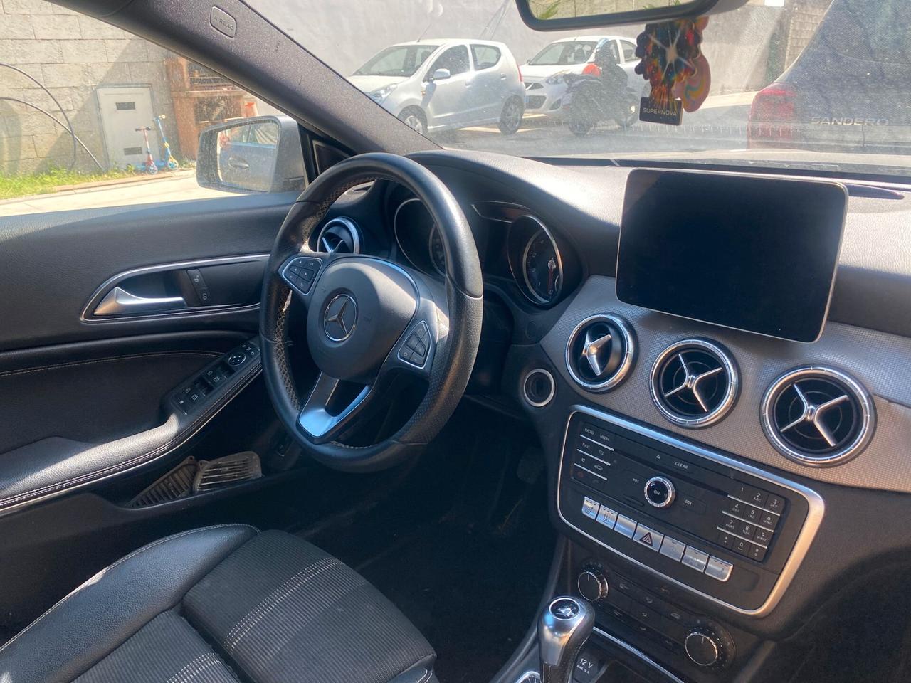 Mercedes-benz CLA 180 1.6cc benzina(PRIVATO)-2018