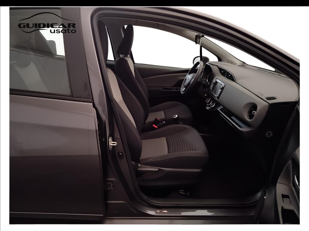 TOYOTA Yaris III 2017 - Yaris 5p 1.0 Active my18