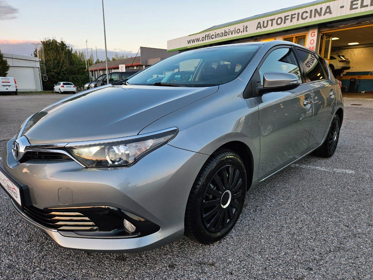 Toyota Auris 5 Porte Auris 1.2t Lounge