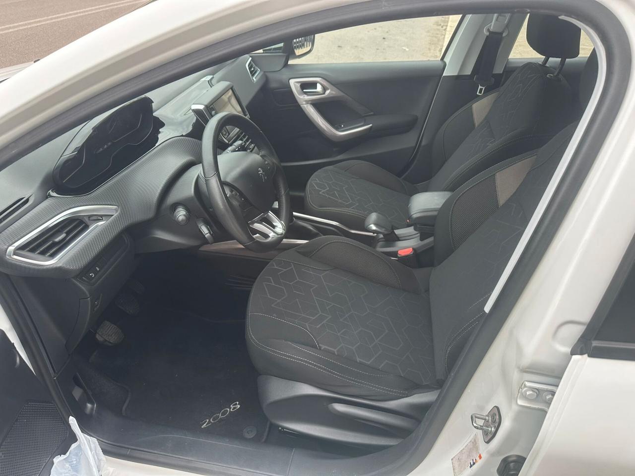 Peugeot 2008 BlueHDi 75 Active