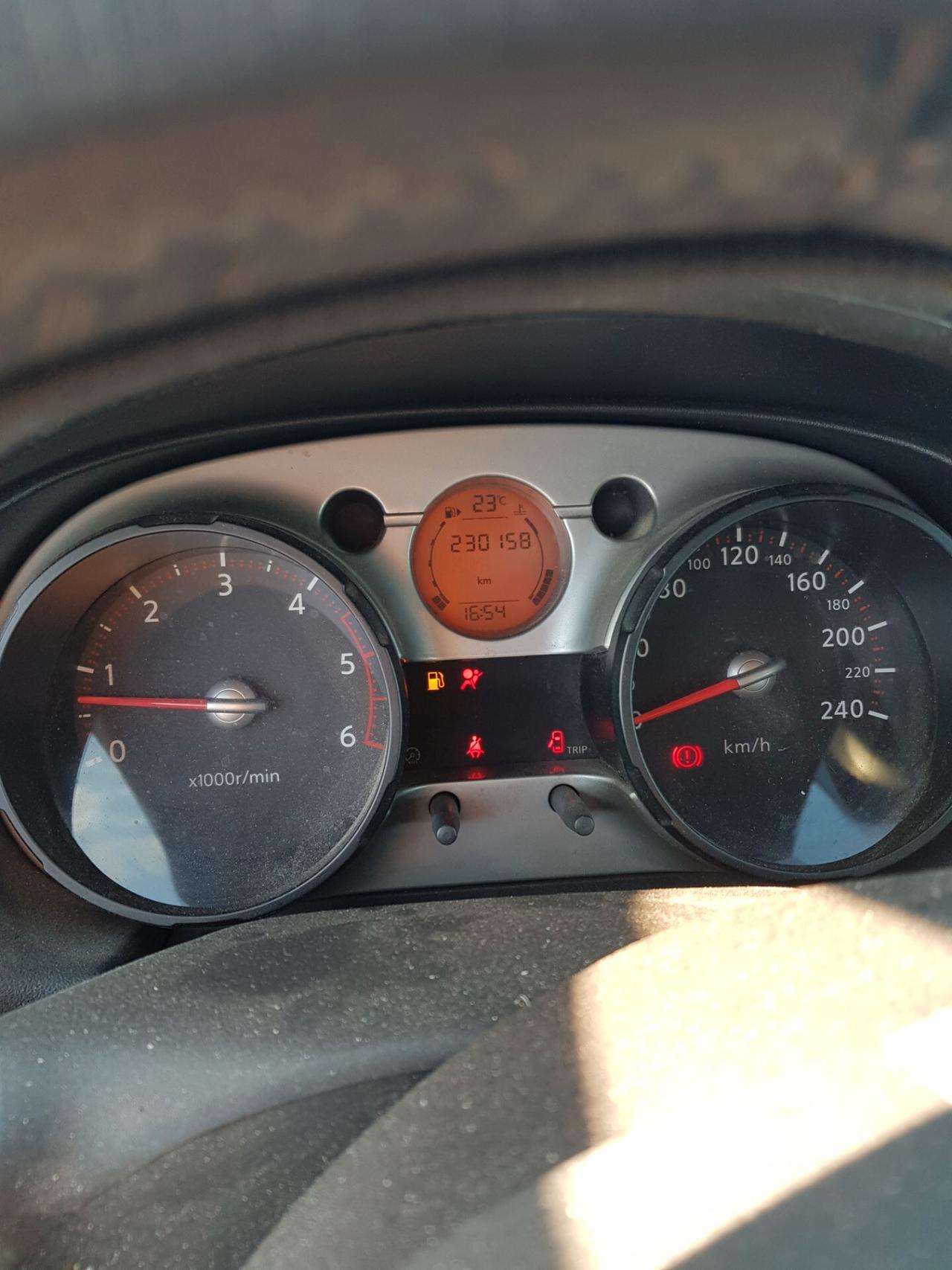 Nissan Qashqai 2.0 dCi DPF 4WD Acenta