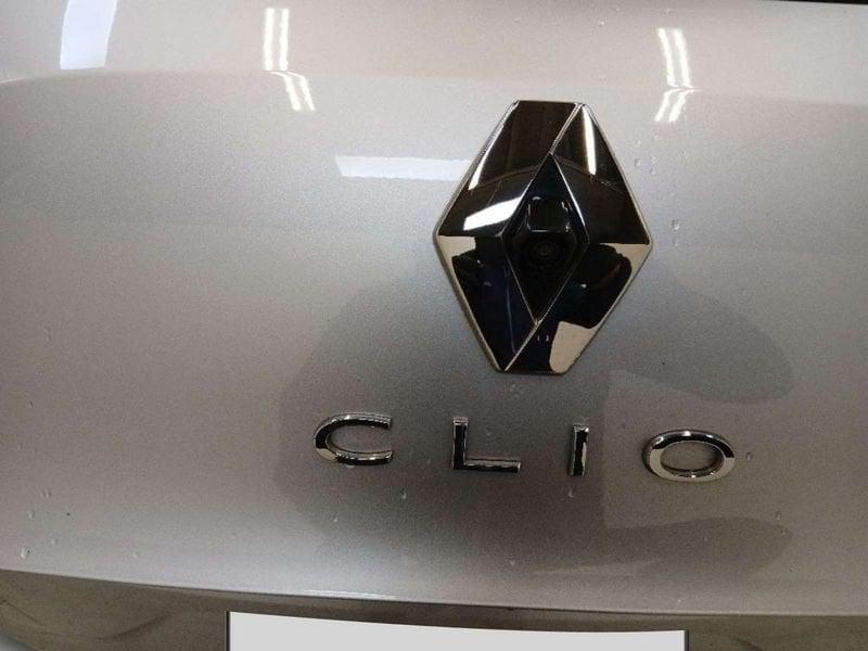 Renault Clio 1.6 E-Tech hybrid Intens 140cv auto my21