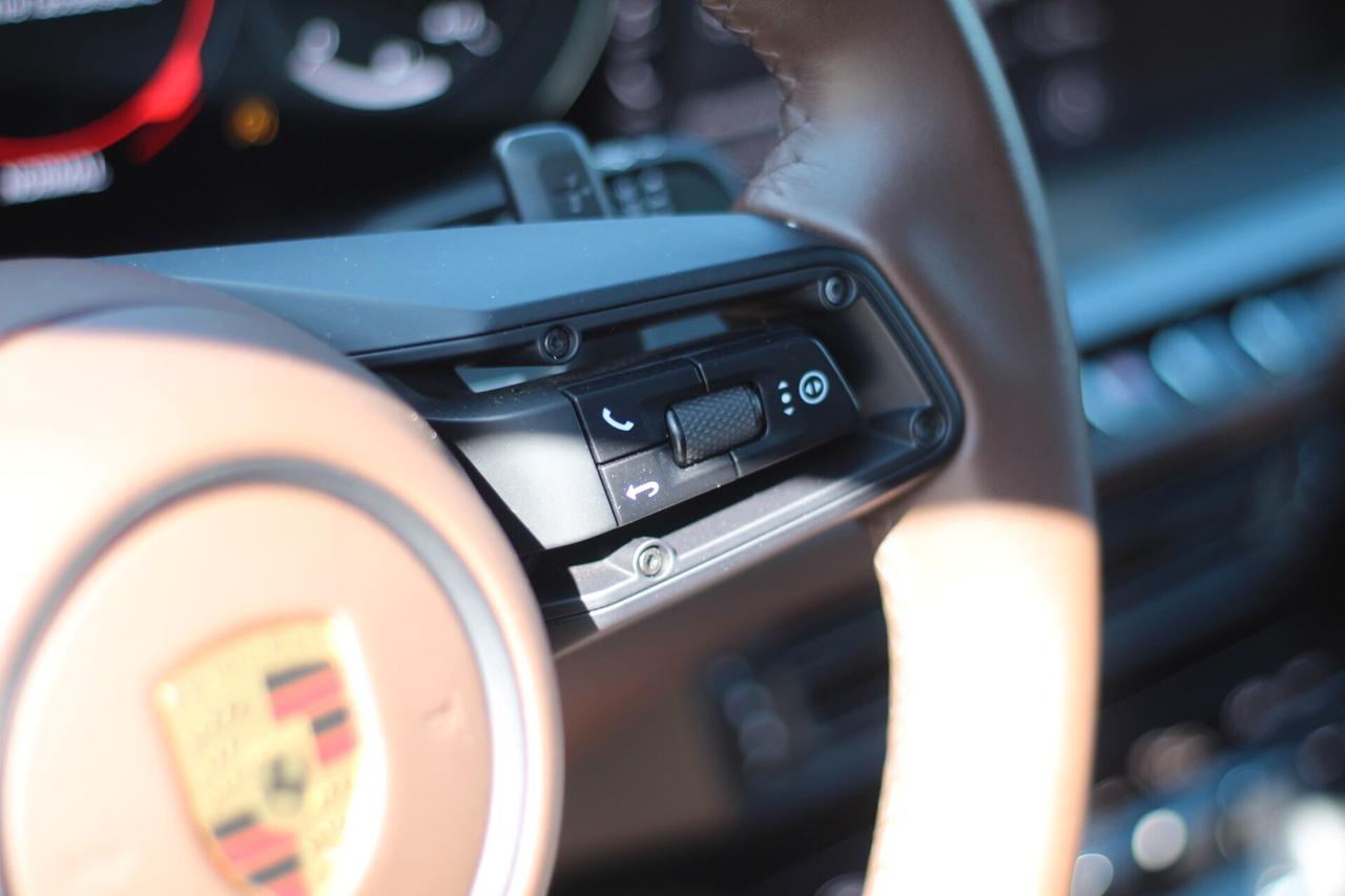 Porsche 992 CARRERA 3.0