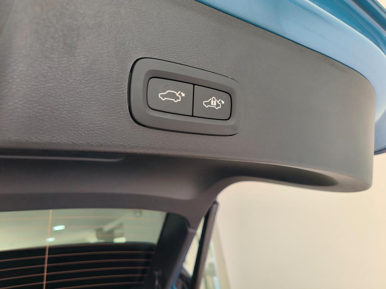 Volvo XC40 B3 automatico Core