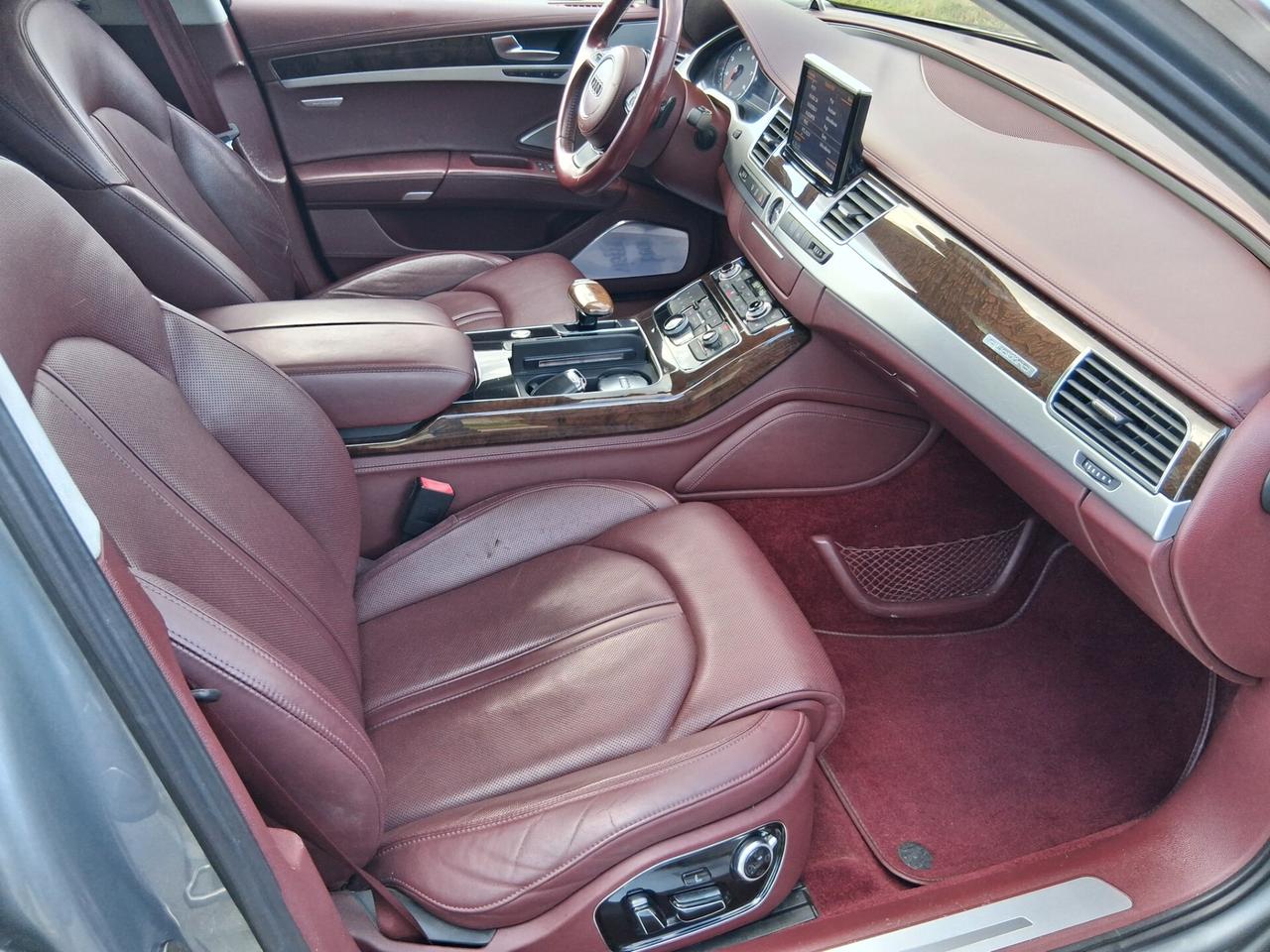 Audi A8 4.2 V8 FSI quattro tiptronic