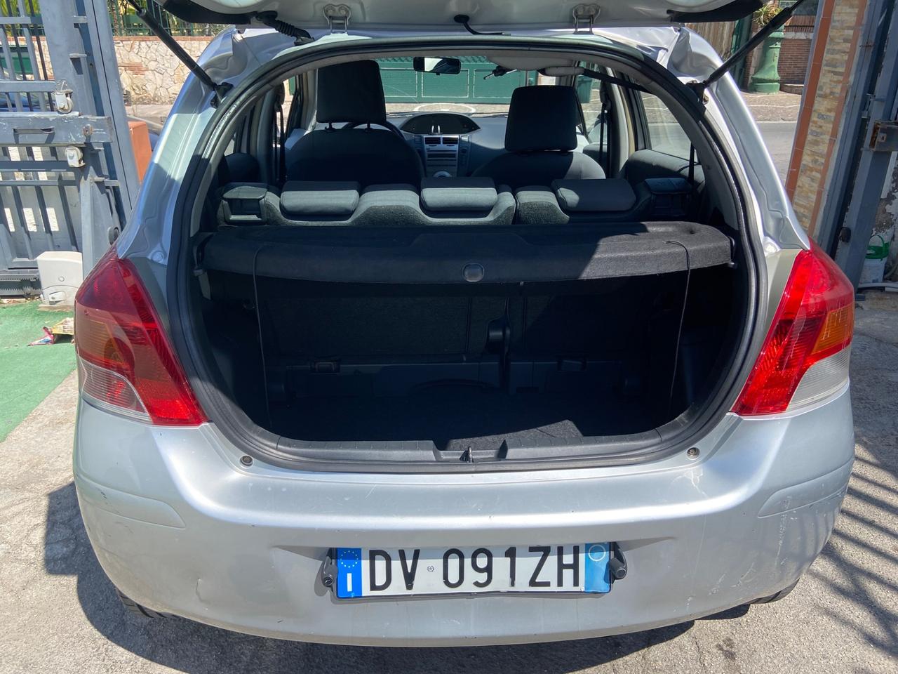Toyota Yaris 1.3 5 porte Sol