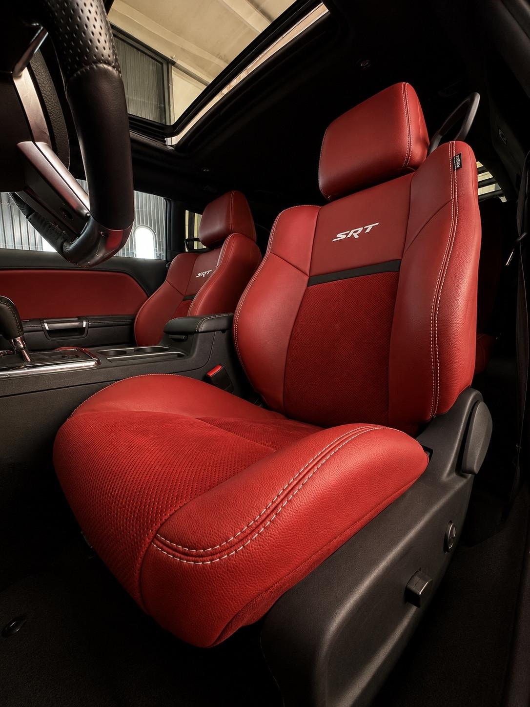 Dodge Challenger 6.4 v8 477cv