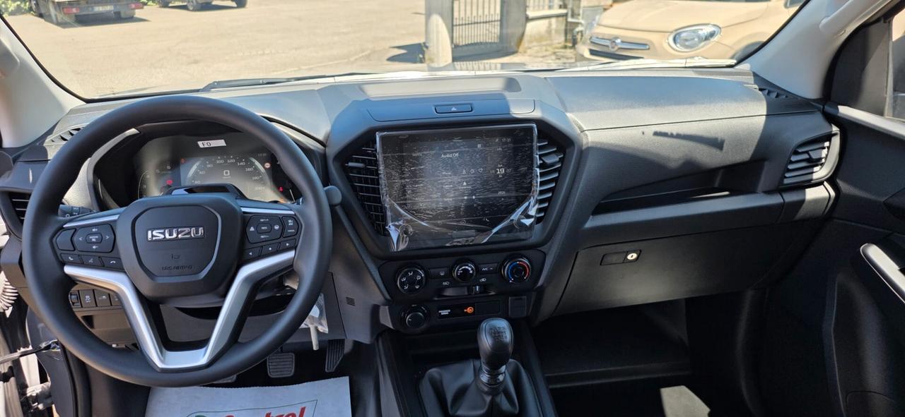 Isuzu D-Max 2,2 SPACE CAB B-STRONG
