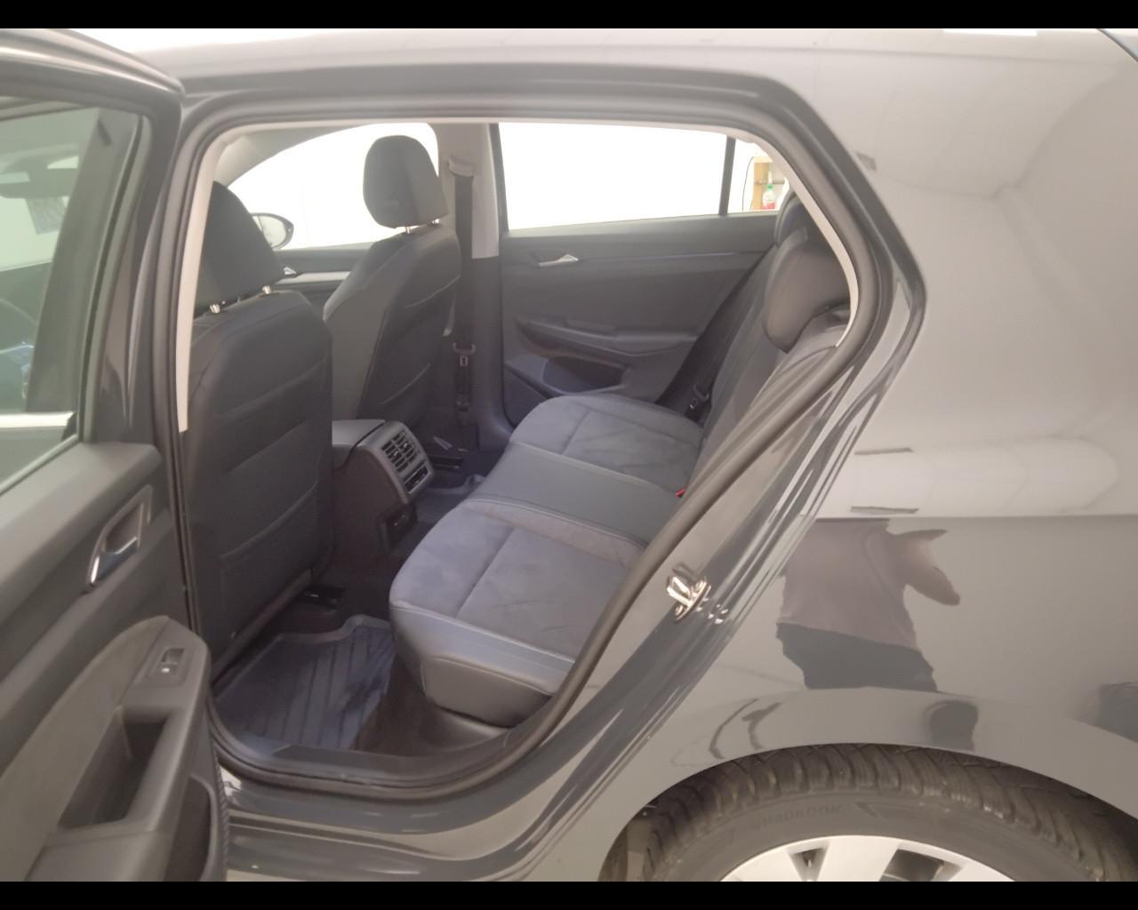 VOLKSWAGEN Golf VIII 2024 - Golf 1.5 tsi ehybrid Style 204cv dsg