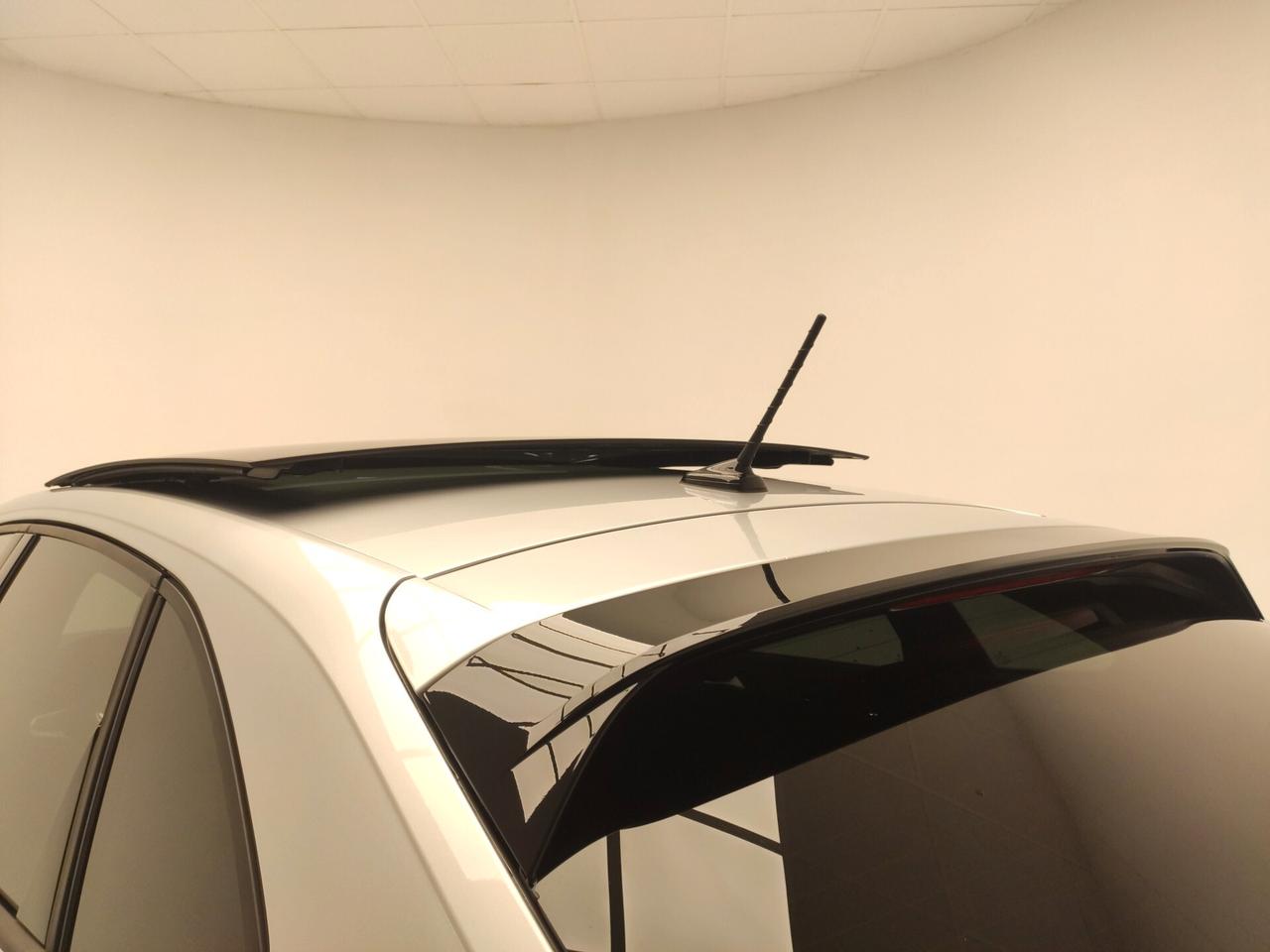 Volkswagen Taigo 1.0 TSI 115 CV DSG R-Line