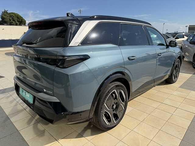 Peugeot 5008 motore elettrico (73kWh) 210 CV GT