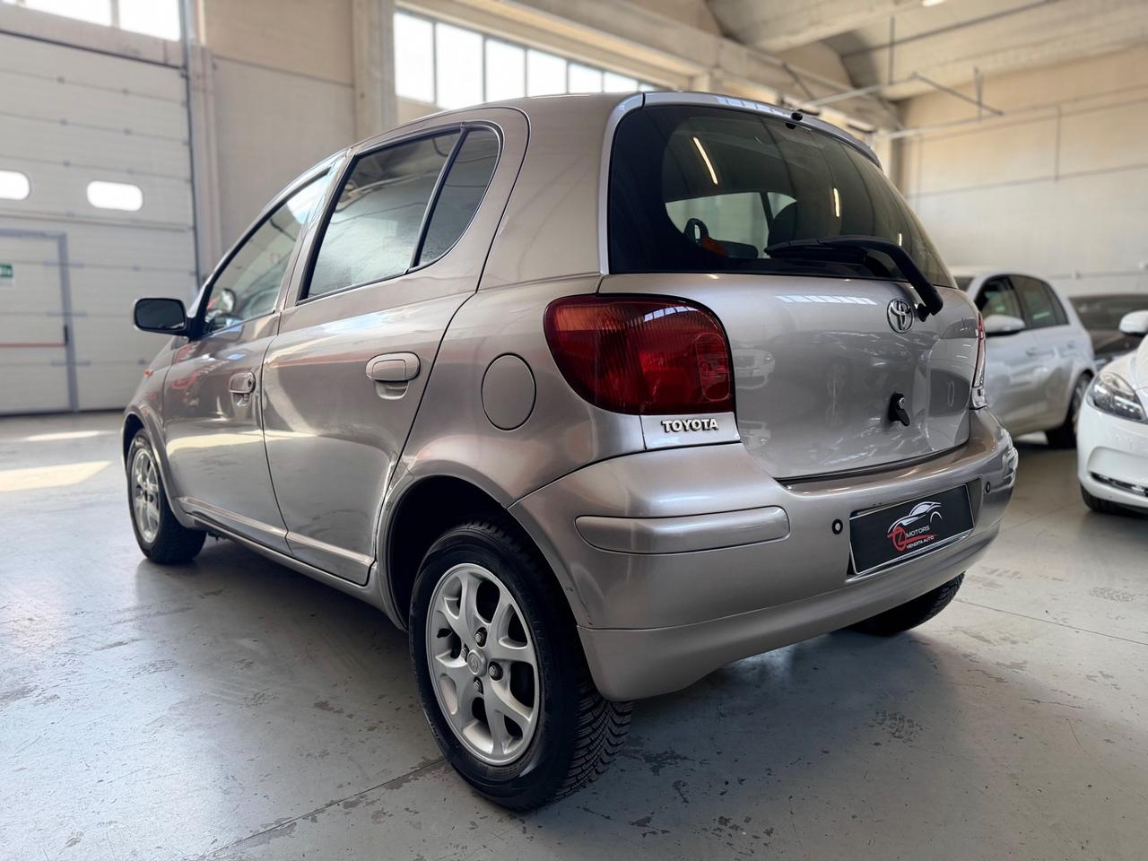 Toyota Yaris 1.3i 16V cat 5 porte Sol AUTOMATICO NEOPATENTATI