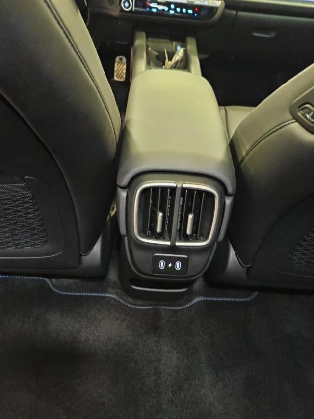 HYUNDAI Ioniq 6 77.4 kWh AWD Evolution + TECH PACK