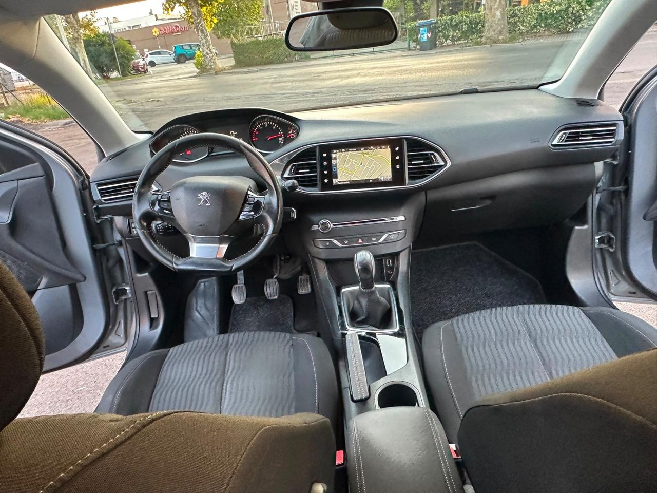 Peugeot 308 BlueHDi 120 S&S EAT6 SW Allure2016