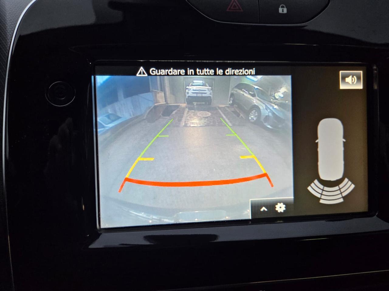 Renault Clio dCi 8V 75 CV 5 porte Moschino