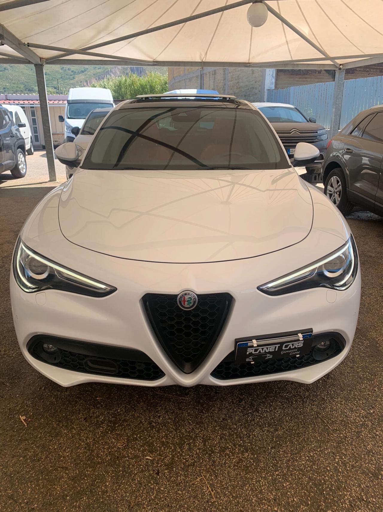 Alfa Romeo Stelvio 210 CV Q4 full tetto uniprò