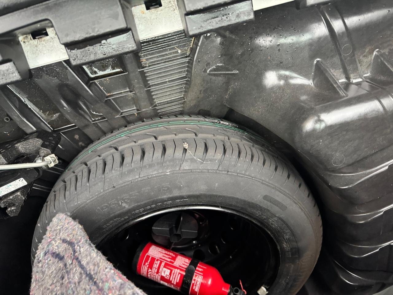 Renault Megane Mégane 1.5 dCi 110CV Wave Autocarro