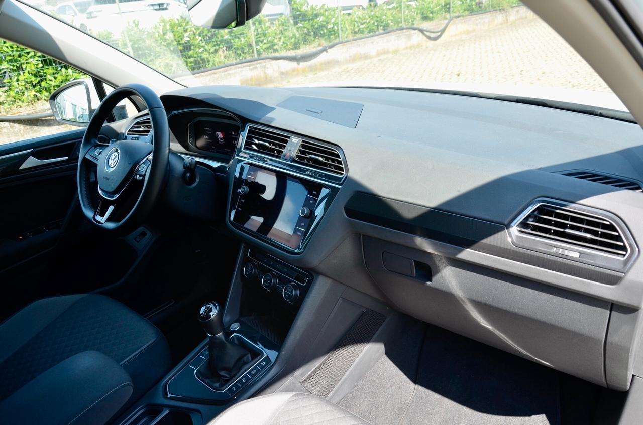 VOLKSWAGEN TIGUAN 1.5 TSI R-LINE 131cv MANUALE, DI FATTO UNICO PROPRIETARIO, EURO 6D, UFF ITALIANA, RETROCAMERA, FARI LED, PERMUTE