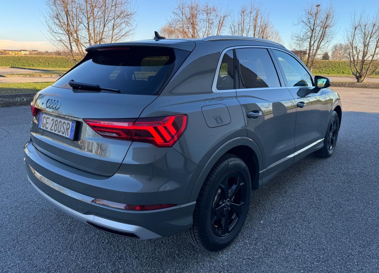 Audi Q3 35 TFSI S tronic Business