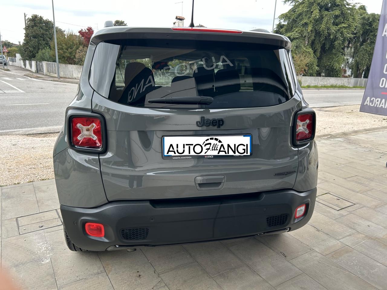 Jeep Renegade 1.6 Mjt DDCT 120 CV Night Eagle