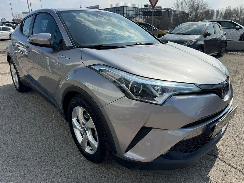 Toyota C-HR 1.8 HV E-CVT Active