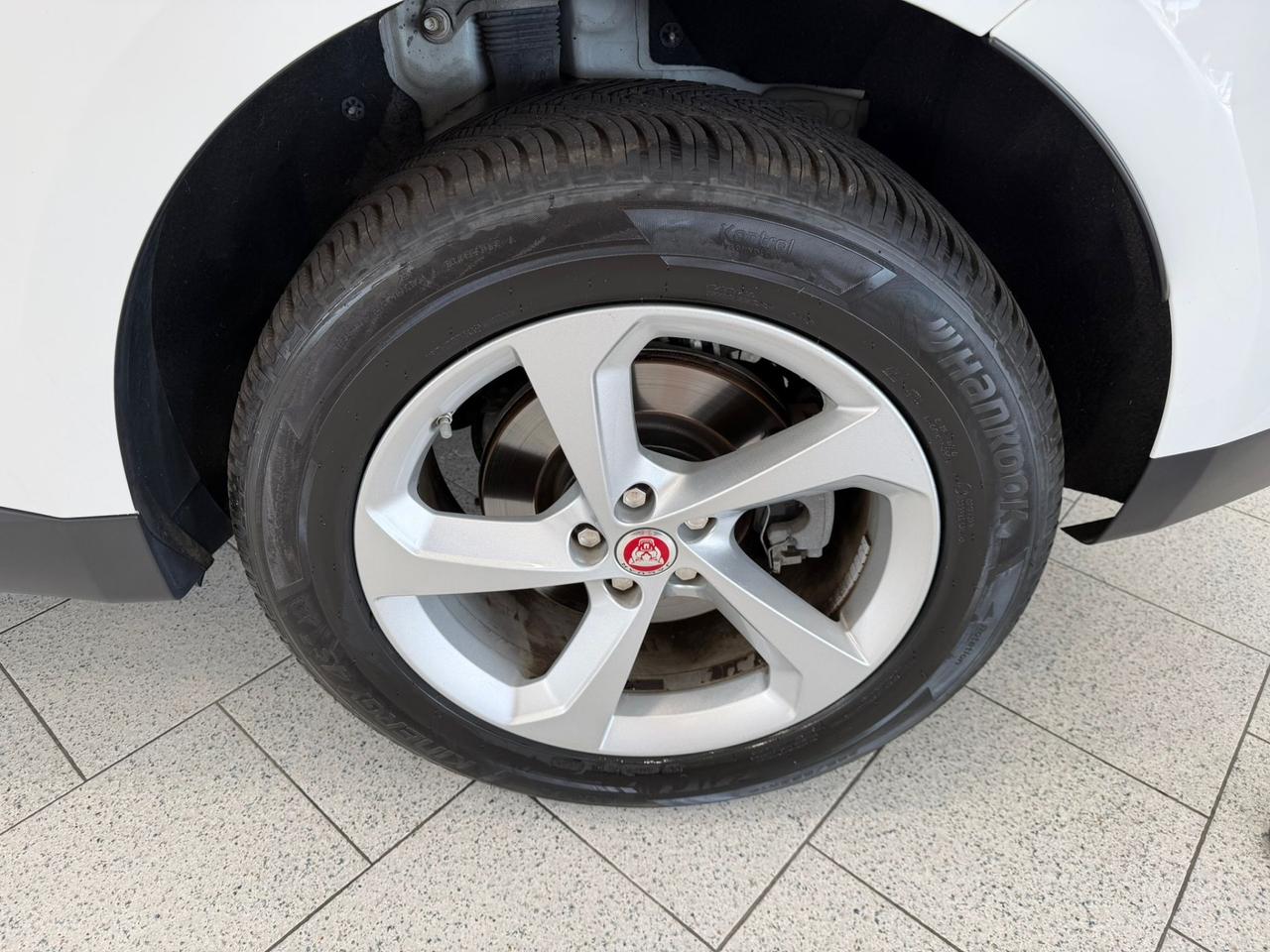 Jaguar F-Pace 2.0 D 180 CV AWD aut. Prestige