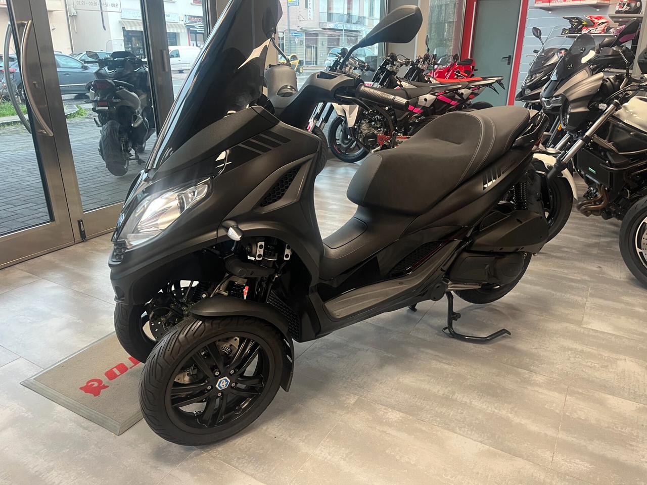 Piaggio MP3 300 Abs Hpe