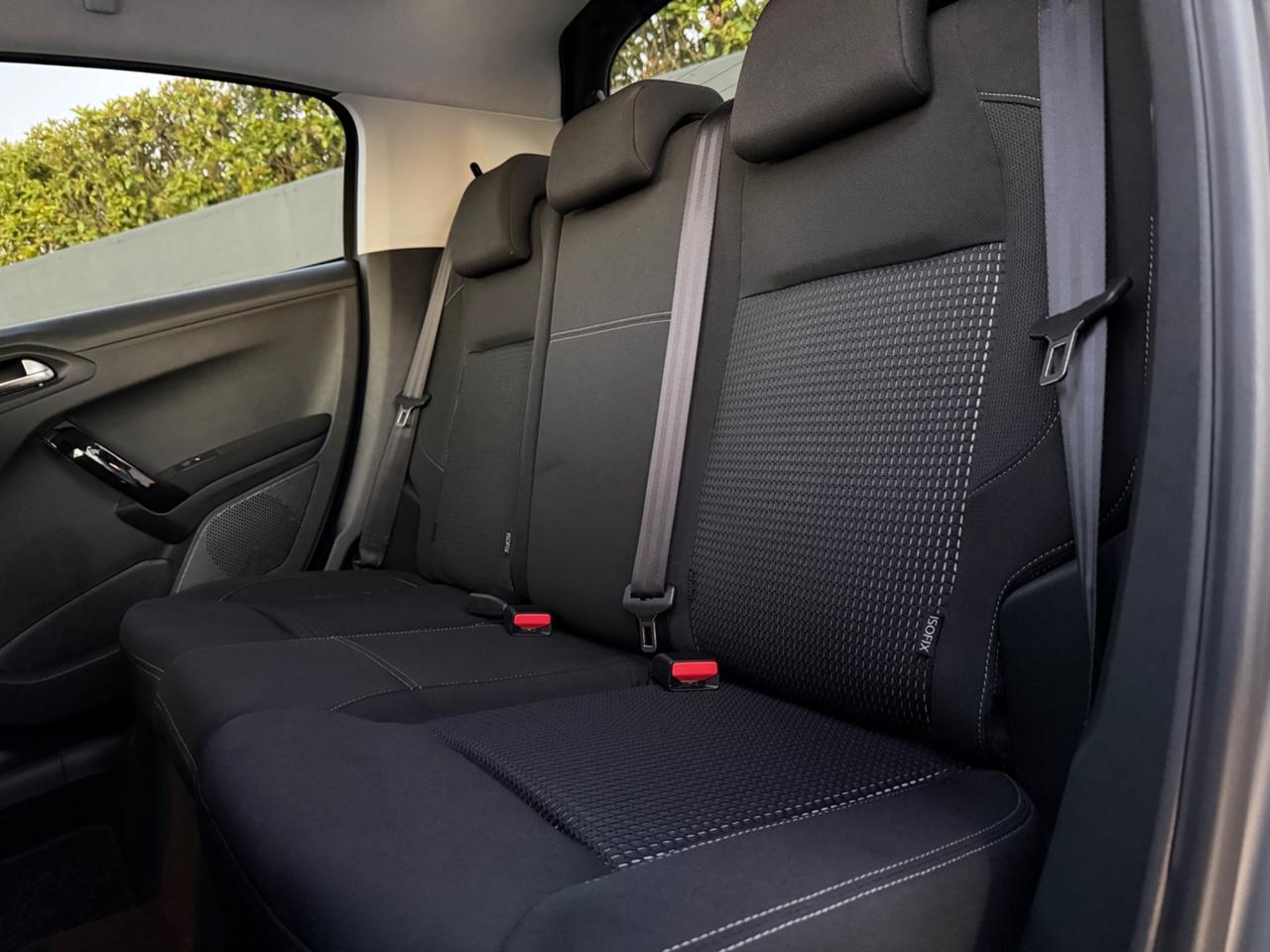 Peugeot 208 1.6 BlueHDi 100cv 5p. Allure GR. OPACO