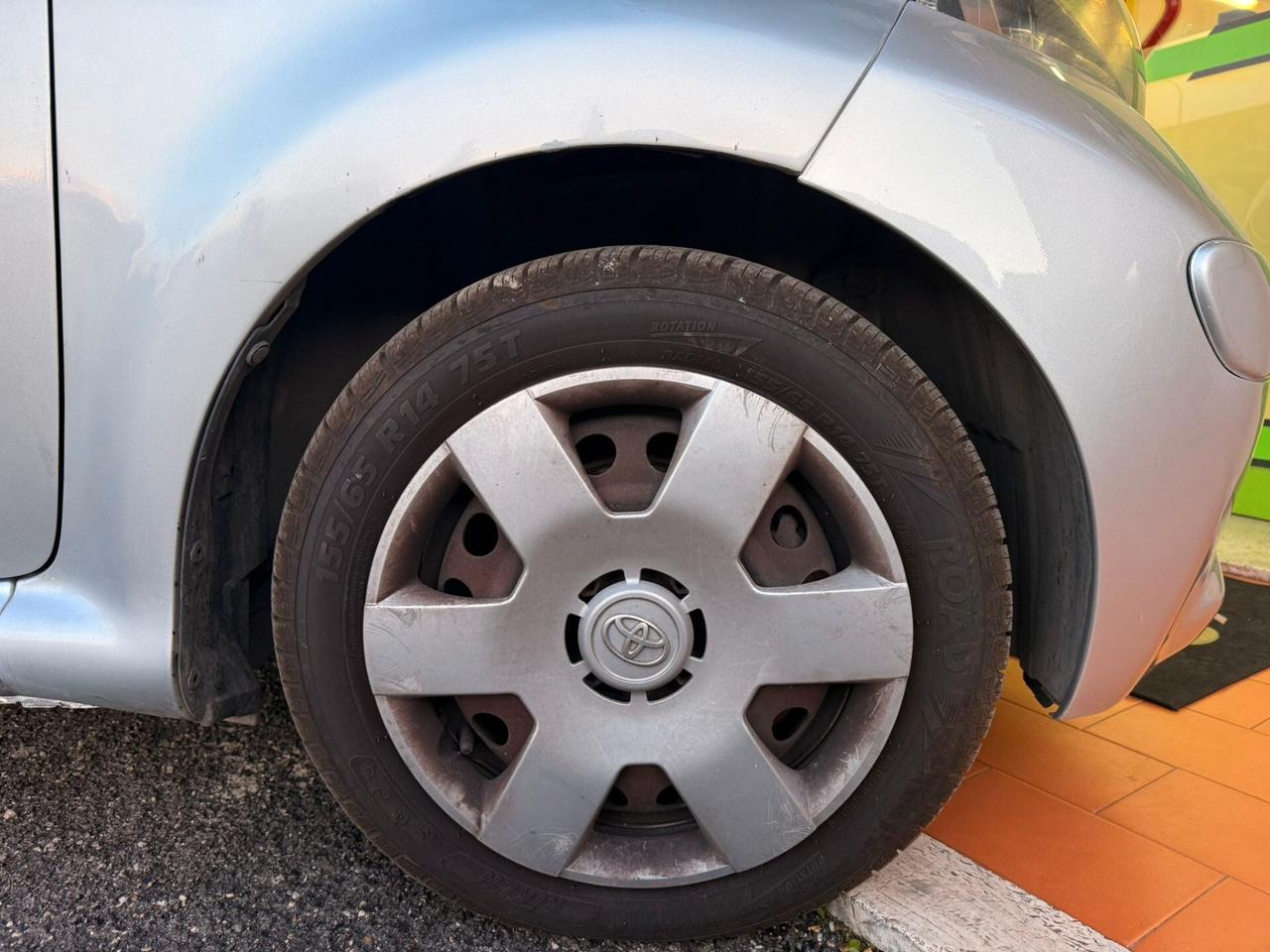 Toyota Aygo 1.0 12V VVT-i 5 porte Sol GPL