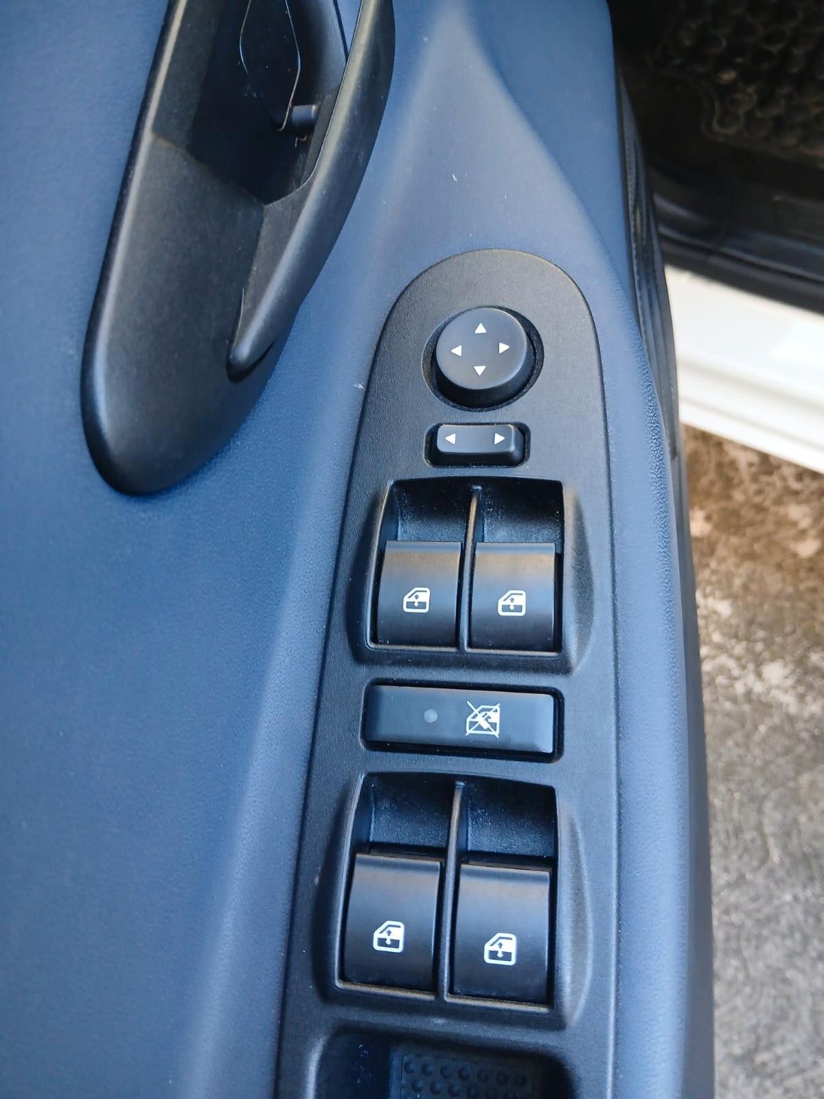 Lancia Ypsilon 1.0 FireFly 5 porte S&S Hybrid Platino